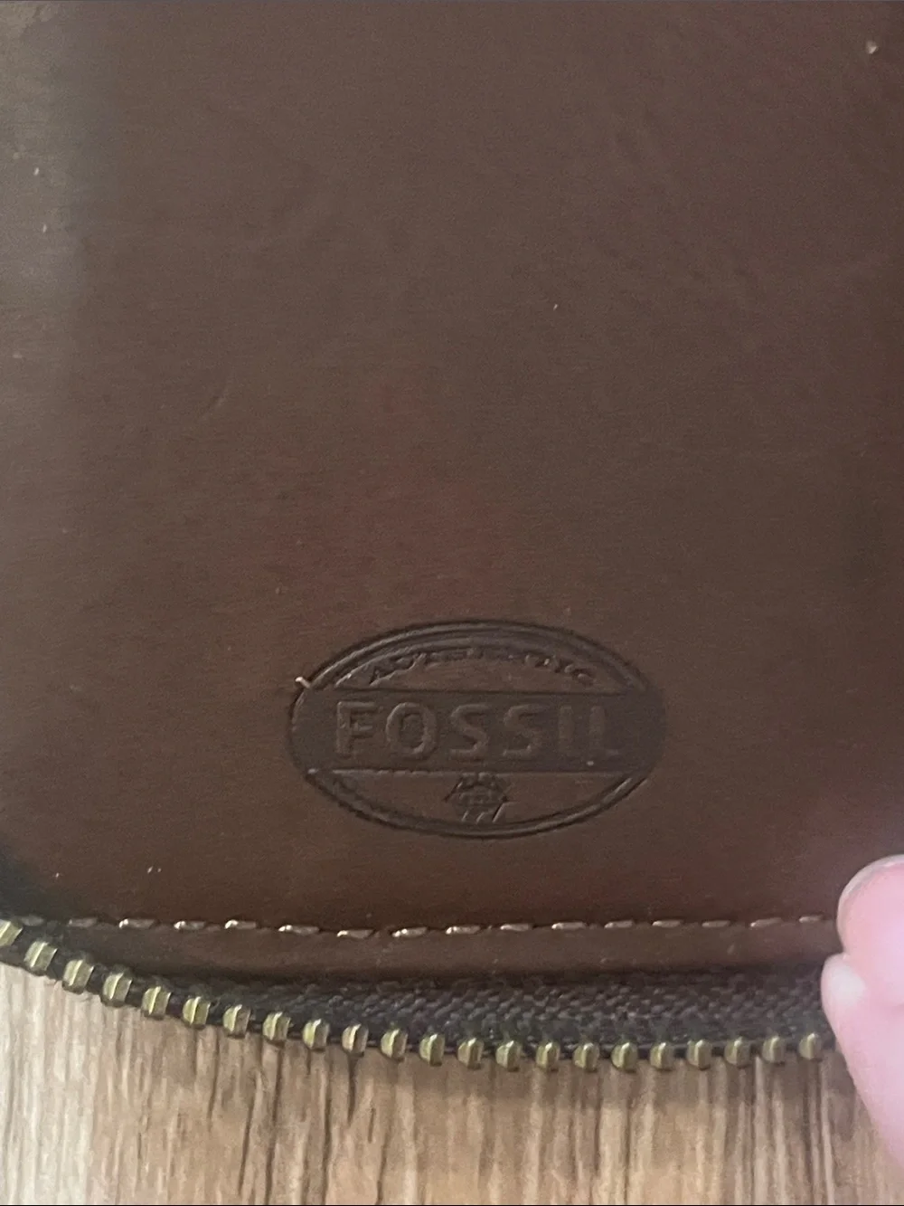 Men's Leather Zip Wallet - Brown